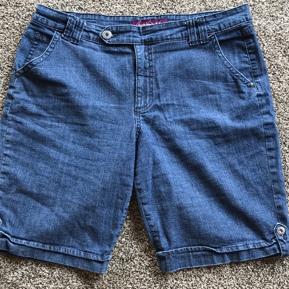 gloria vanderbilt shorts stretch waist